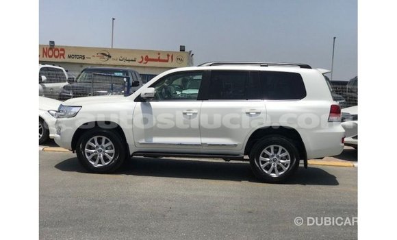 Buy Import Toyota Land Cruiser White Car in Import - Dubai in Anse-la-Raye Buy Import Toyota Land Cruiser White Car in Import - Dubai in Anse-la-Raye