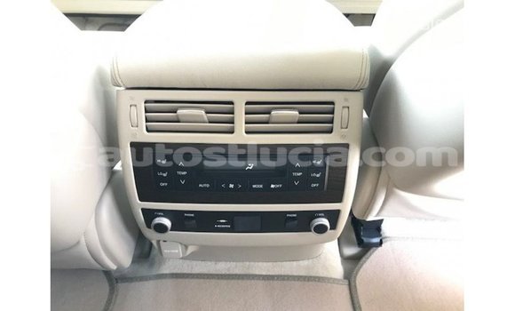 Buy Import Toyota Land Cruiser White Car in Import - Dubai in Anse-la-Raye Buy Import Toyota Land Cruiser White Car in Import - Dubai in Anse-la-Raye