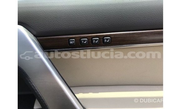 Buy Import Toyota Land Cruiser White Car in Import - Dubai in Anse-la-Raye Buy Import Toyota Land Cruiser White Car in Import - Dubai in Anse-la-Raye