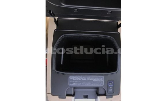 Acheter Import Voiture Toyota Land Cruiser Noir à Import - Dubai, Anse-la-Raye Acheter Import Voiture Toyota Land Cruiser Noir à Import - Dubai, Anse-la-Raye