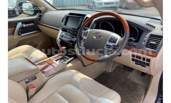 Acheter Import Voiture Toyota Land Cruiser Noir à Import - Dubai, Anse-la-Raye Acheter Import Voiture Toyota Land Cruiser Noir à Import - Dubai, Anse-la-Raye