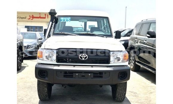 Buy Import Toyota Land Cruiser White Car in Import - Dubai in Anse-la-Raye Buy Import Toyota Land Cruiser White Car in Import - Dubai in Anse-la-Raye