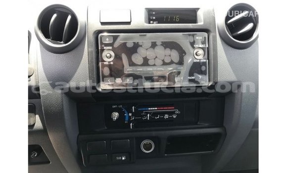 Buy Import Toyota Land Cruiser White Car in Import - Dubai in Anse-la-Raye Buy Import Toyota Land Cruiser White Car in Import - Dubai in Anse-la-Raye