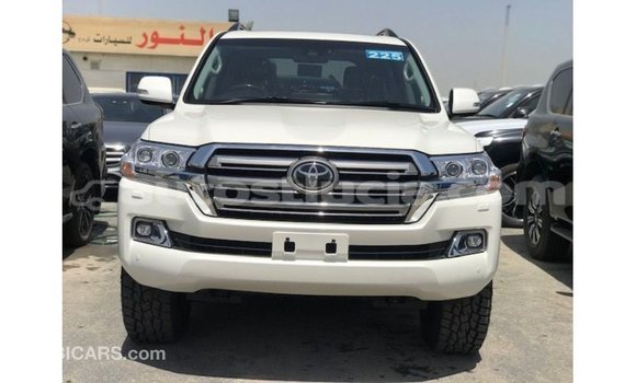 Buy Import Toyota Land Cruiser White Car in Import - Dubai in Anse-la-Raye Buy Import Toyota Land Cruiser White Car in Import - Dubai in Anse-la-Raye