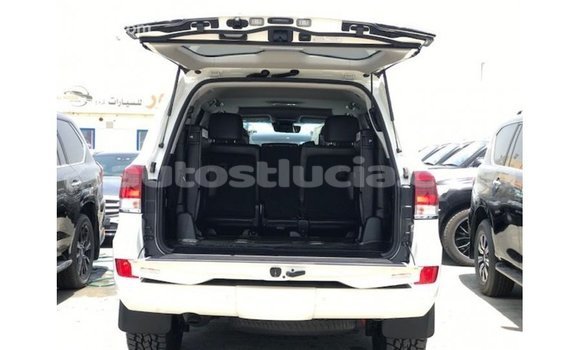 Buy Import Toyota Land Cruiser White Car in Import - Dubai in Anse-la-Raye Buy Import Toyota Land Cruiser White Car in Import - Dubai in Anse-la-Raye