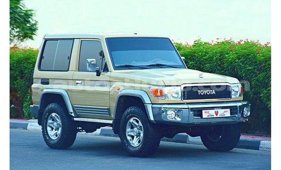 Buy Import Toyota Land Cruiser Beige Car in Import - Dubai in Anse-la-Raye