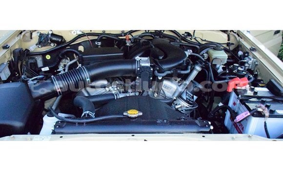 Buy Import Toyota Land Cruiser Beige Car in Import - Dubai in Anse-la-Raye Buy Import Toyota Land Cruiser Beige Car in Import - Dubai in Anse-la-Raye