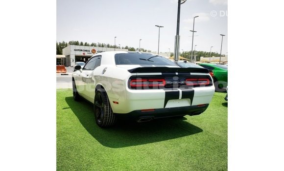 Buy Import Dodge Challenger White Car in Import - Dubai in Anse-la-Raye Buy Import Dodge Challenger White Car in Import - Dubai in Anse-la-Raye