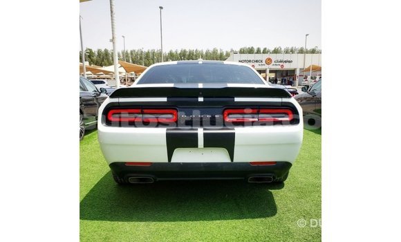 Buy Import Dodge Challenger White Car in Import - Dubai in Anse-la-Raye Buy Import Dodge Challenger White Car in Import - Dubai in Anse-la-Raye