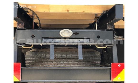 Buy Import Mitsubishi Carisma White Car in Import - Dubai in Anse-la-Raye Buy Import Mitsubishi Carisma White Car in Import - Dubai in Anse-la-Raye