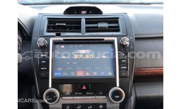 Buy Import Toyota Camry White Car in Import - Dubai in Anse-la-Raye Buy Import Toyota Camry White Car in Import - Dubai in Anse-la-Raye