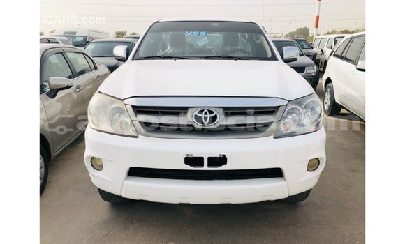 Buy Import Toyota Fortuner White Car in Import - Dubai in Anse-la-Raye Buy Import Toyota Fortuner White Car in Import - Dubai in Anse-la-Raye