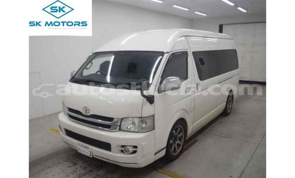 Buy Import Toyota Hiace White Car in Import - Dubai in Anse-la-Raye Buy Import Toyota Hiace White Car in Import - Dubai in Anse-la-Raye
