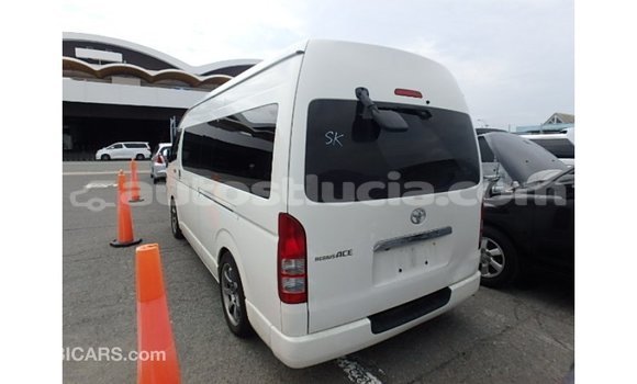 Buy Import Toyota Hiace White Car in Import - Dubai in Anse-la-Raye Buy Import Toyota Hiace White Car in Import - Dubai in Anse-la-Raye