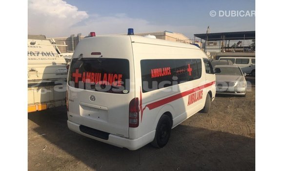 Buy Import Toyota Hiace White Car in Import - Dubai in Anse-la-Raye Buy Import Toyota Hiace White Car in Import - Dubai in Anse-la-Raye