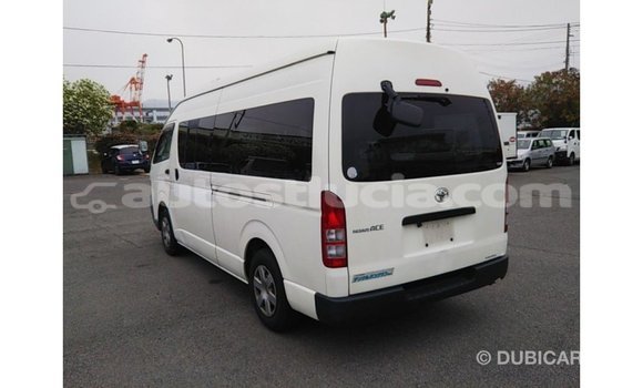 Buy Import Toyota Hiace White Car in Import - Dubai in Anse-la-Raye Buy Import Toyota Hiace White Car in Import - Dubai in Anse-la-Raye