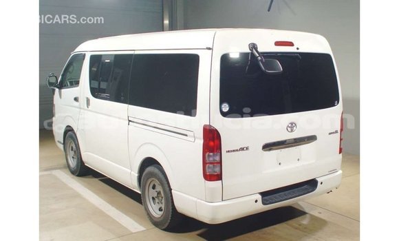Buy Import Toyota Hiace White Car in Import - Dubai in Anse-la-Raye Buy Import Toyota Hiace White Car in Import - Dubai in Anse-la-Raye