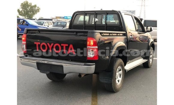 Buy Import Toyota Hilux Black Car in Import - Dubai in Anse-la-Raye Buy Import Toyota Hilux Black Car in Import - Dubai in Anse-la-Raye