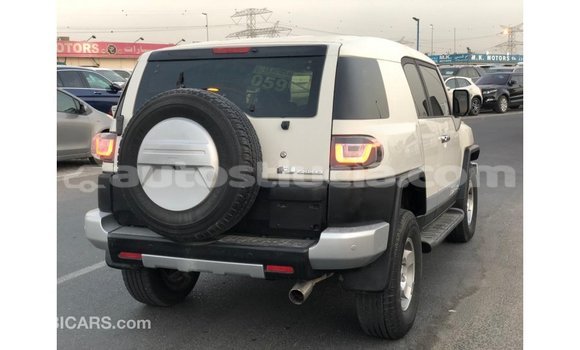 Buy Import Toyota FJ Cruiser White Car in Import - Dubai in Anse-la-Raye Buy Import Toyota FJ Cruiser White Car in Import - Dubai in Anse-la-Raye