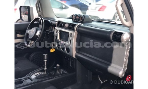 Buy Import Toyota FJ Cruiser White Car in Import - Dubai in Anse-la-Raye Buy Import Toyota FJ Cruiser White Car in Import - Dubai in Anse-la-Raye