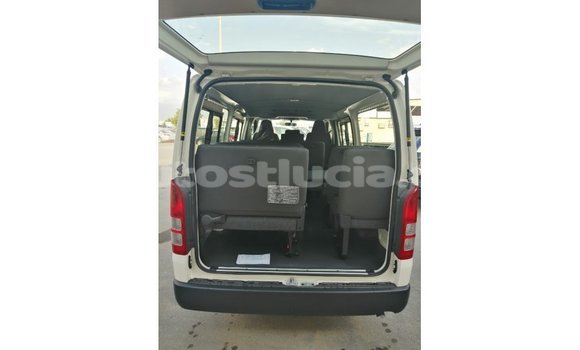 Buy Import Toyota Hiace White Car in Import - Dubai in Anse-la-Raye Buy Import Toyota Hiace White Car in Import - Dubai in Anse-la-Raye