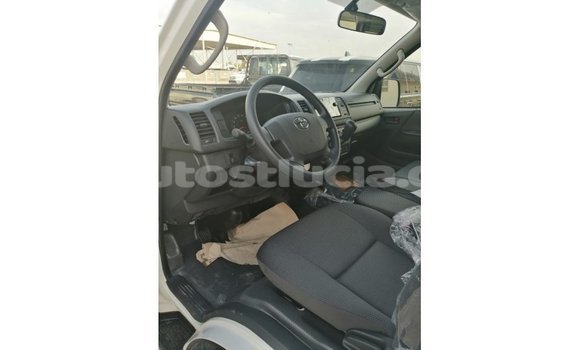 Buy Import Toyota Hiace White Car in Import - Dubai in Anse-la-Raye Buy Import Toyota Hiace White Car in Import - Dubai in Anse-la-Raye