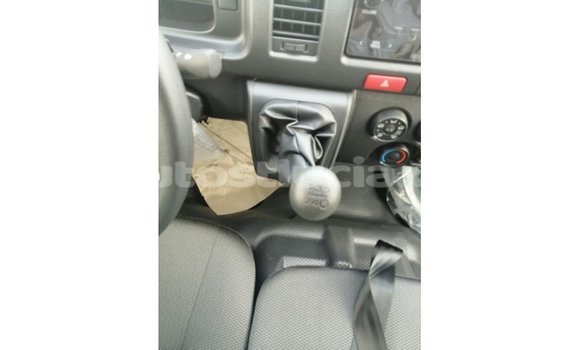 Buy Import Toyota Hiace White Car in Import - Dubai in Anse-la-Raye Buy Import Toyota Hiace White Car in Import - Dubai in Anse-la-Raye