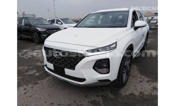 Acheter Import Voiture Hyundai Santa Fe Blanc à Import - Dubai, Anse-la-Raye Acheter Import Voiture Hyundai Santa Fe Blanc à Import - Dubai, Anse-la-Raye