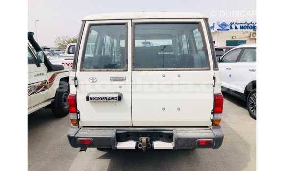 Buy Import Toyota Land Cruiser White Car in Import - Dubai in Anse-la-Raye Buy Import Toyota Land Cruiser White Car in Import - Dubai in Anse-la-Raye