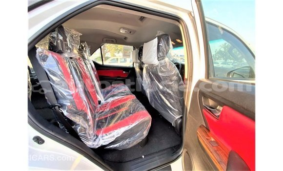 Buy Import Toyota Fortuner White Car in Import - Dubai in Anse-la-Raye Buy Import Toyota Fortuner White Car in Import - Dubai in Anse-la-Raye