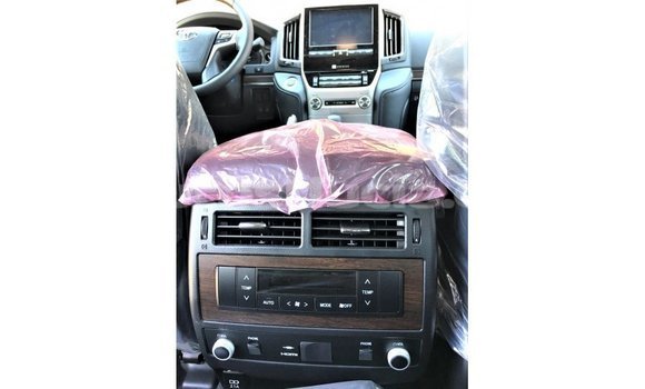 Buy Import Toyota Land Cruiser Black Car in Import - Dubai in Anse-la-Raye Buy Import Toyota Land Cruiser Black Car in Import - Dubai in Anse-la-Raye