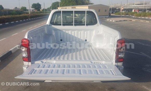 Buy Import Mitsubishi L200 White Car in Import - Dubai in Anse-la-Raye Buy Import Mitsubishi L200 White Car in Import - Dubai in Anse-la-Raye