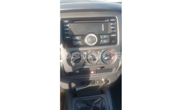 Buy Import Mitsubishi L200 White Car in Import - Dubai in Anse-la-Raye Buy Import Mitsubishi L200 White Car in Import - Dubai in Anse-la-Raye