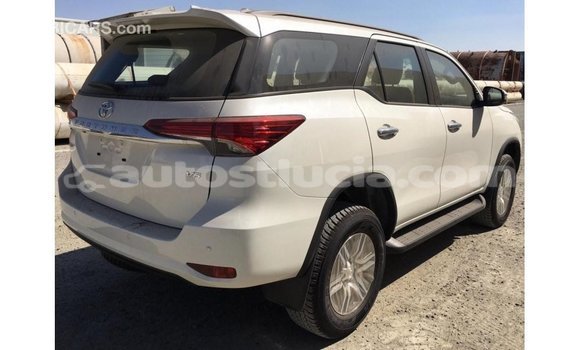 Buy Import Toyota Fortuner White Car in Import - Dubai in Anse-la-Raye Buy Import Toyota Fortuner White Car in Import - Dubai in Anse-la-Raye