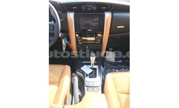 Buy Import Toyota Fortuner White Car in Import - Dubai in Anse-la-Raye Buy Import Toyota Fortuner White Car in Import - Dubai in Anse-la-Raye