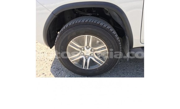 Buy Import Toyota Fortuner White Car in Import - Dubai in Anse-la-Raye Buy Import Toyota Fortuner White Car in Import - Dubai in Anse-la-Raye