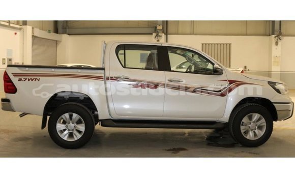 Buy Import Toyota Hilux White Car in Import - Dubai in Anse-la-Raye Buy Import Toyota Hilux White Car in Import - Dubai in Anse-la-Raye