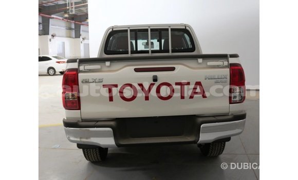 Buy Import Toyota Hilux White Car in Import - Dubai in Anse-la-Raye Buy Import Toyota Hilux White Car in Import - Dubai in Anse-la-Raye