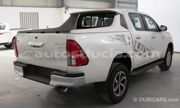 Buy Import Toyota Hilux White Car in Import - Dubai in Anse-la-Raye Buy Import Toyota Hilux White Car in Import - Dubai in Anse-la-Raye