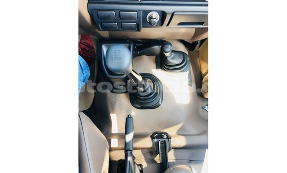Buy Import Toyota Land Cruiser Beige Car in Import - Dubai in Anse-la-Raye Buy Import Toyota Land Cruiser Beige Car in Import - Dubai in Anse-la-Raye
