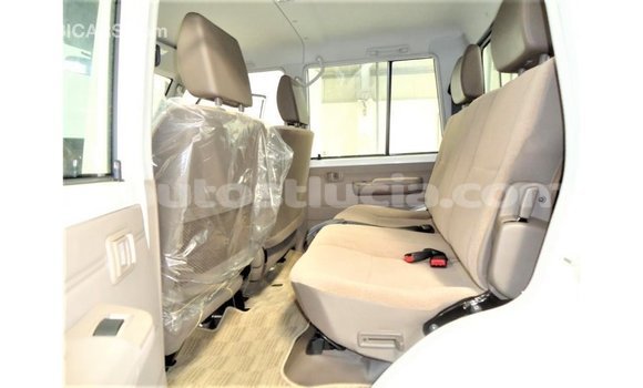 Buy Import Toyota Land Cruiser White Car in Import - Dubai in Anse-la-Raye Buy Import Toyota Land Cruiser White Car in Import - Dubai in Anse-la-Raye