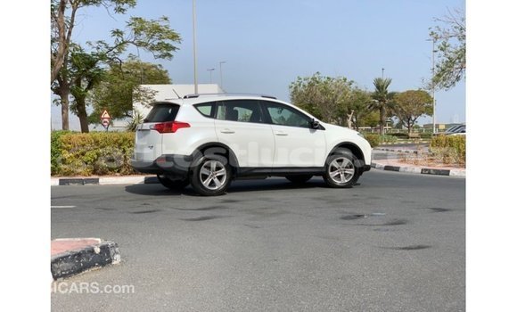 Buy Import Toyota 4Runner White Car in Import - Dubai in Anse-la-Raye Buy Import Toyota 4Runner White Car in Import - Dubai in Anse-la-Raye