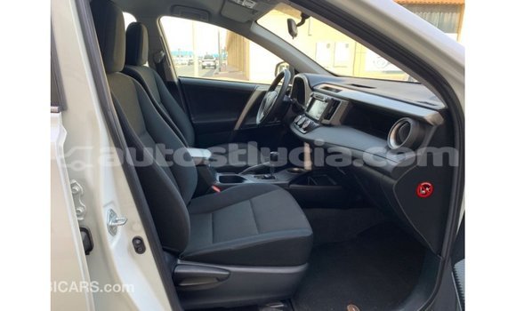 Buy Import Toyota 4Runner White Car in Import - Dubai in Anse-la-Raye Buy Import Toyota 4Runner White Car in Import - Dubai in Anse-la-Raye