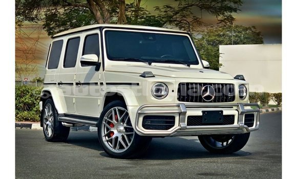 Buy Import Mercedes-Benz 190 (W201) White Car in Import - Dubai in Anse-la-Raye Buy Import Mercedes-Benz 190 (W201) White Car in Import - Dubai in Anse-la-Raye