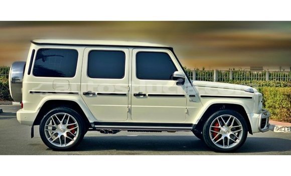 Buy Import Mercedes-Benz 190 (W201) White Car in Import - Dubai in Anse-la-Raye Buy Import Mercedes-Benz 190 (W201) White Car in Import - Dubai in Anse-la-Raye