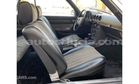 Buy Import Mercedes-Benz 190 (W201) White Car in Import - Dubai in Anse-la-Raye Buy Import Mercedes-Benz 190 (W201) White Car in Import - Dubai in Anse-la-Raye