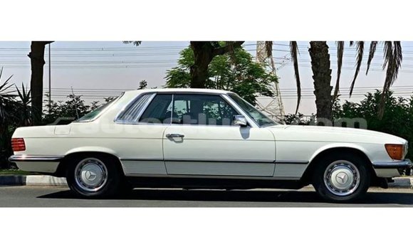 Buy Import Mercedes-Benz 190 (W201) White Car in Import - Dubai in Anse-la-Raye Buy Import Mercedes-Benz 190 (W201) White Car in Import - Dubai in Anse-la-Raye