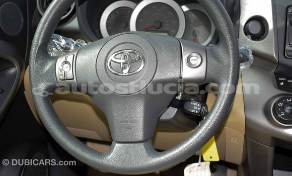 Buy Import Toyota HiAce Other Truck in Import - Dubai in Anse-la-Raye Buy Import Toyota HiAce Other Truck in Import - Dubai in Anse-la-Raye