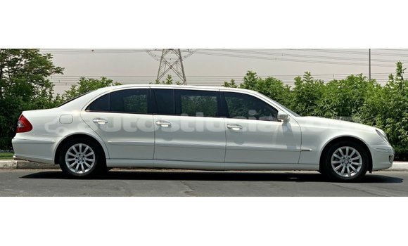 Buy Import Mercedes-Benz 200 White Car in Import - Dubai in Anse-la-Raye Buy Import Mercedes-Benz 200 White Car in Import - Dubai in Anse-la-Raye