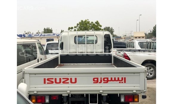 Buy Import Isuzu FTR 850 White Truck in Import - Dubai in Anse-la-Raye Buy Import Isuzu FTR 850 White Truck in Import - Dubai in Anse-la-Raye